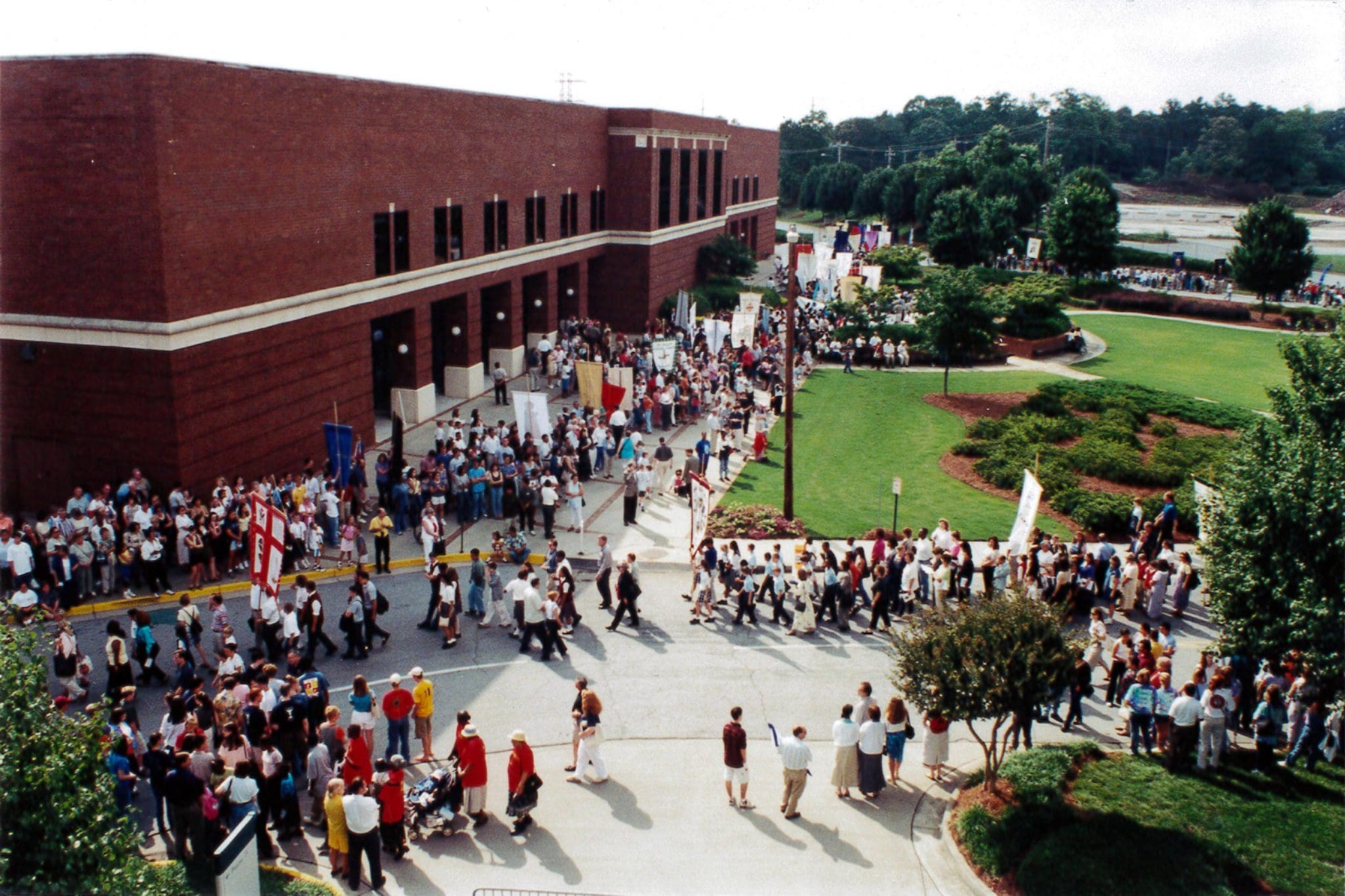 115 banners representing parishes, religious organizations, and Catholic schools assemble at the procession for the Eucharistic Renewal at the Georgia International Convention Center (GICC) [See Georgia Bulletin: June 21, 2001]