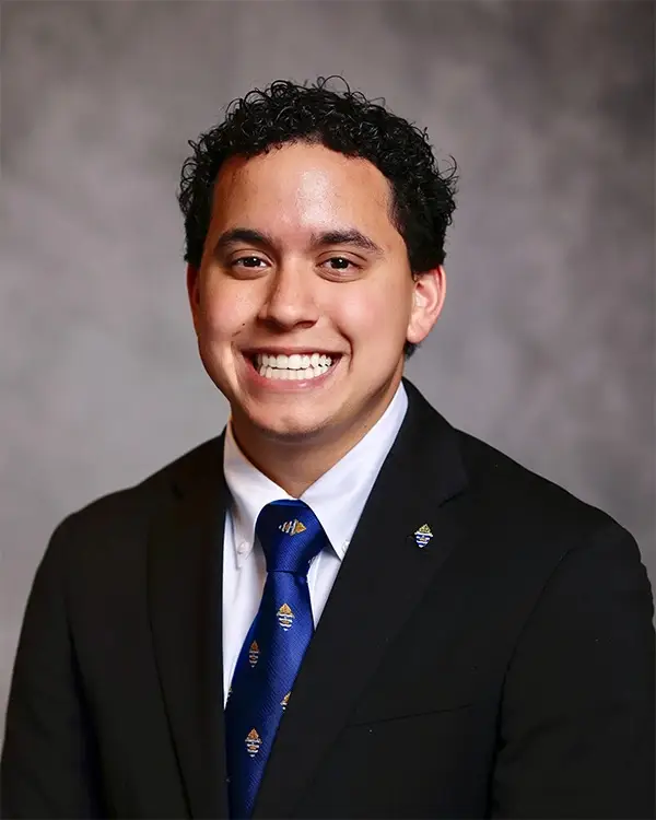 Joshua Cespedes-Vega headshot