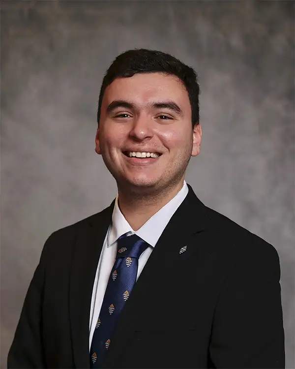 Mateo Zambrano headshot